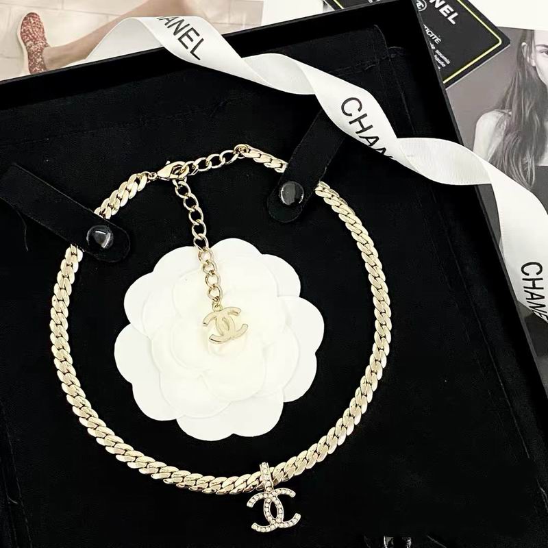 Chanel Necklace 06yxs144